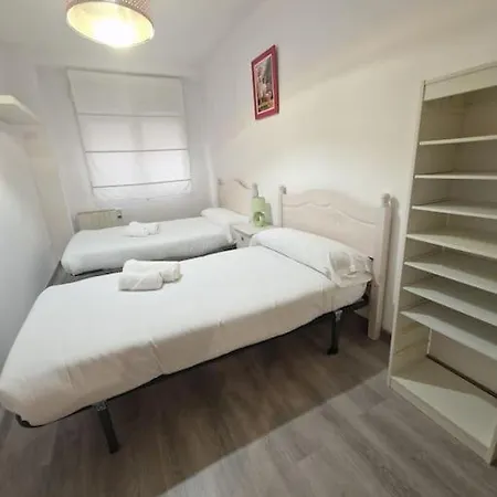 190a Dos Dormitorios Y Terraza Апартаменти