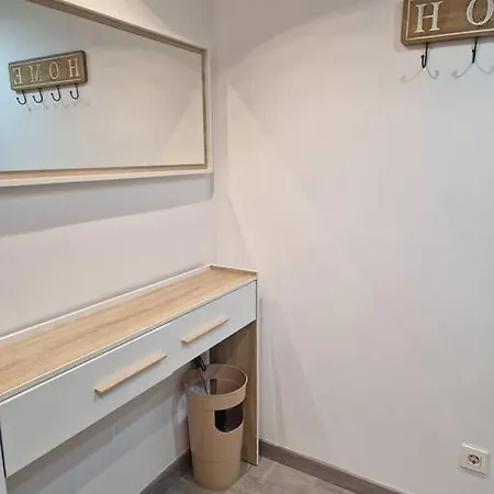 190a Dos Dormitorios Y Terraza Апартаменти *